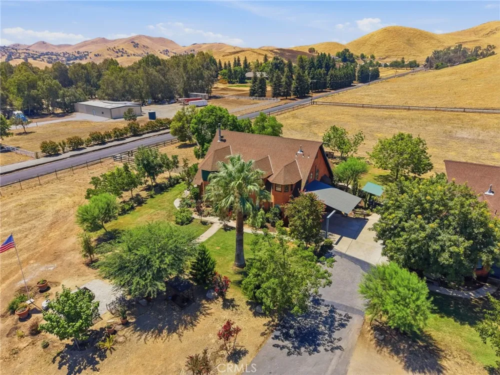 31061 Palm Exeter, CA 93221