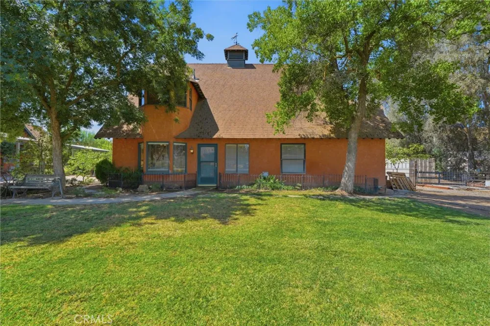 31061 Palm Exeter, CA 93221