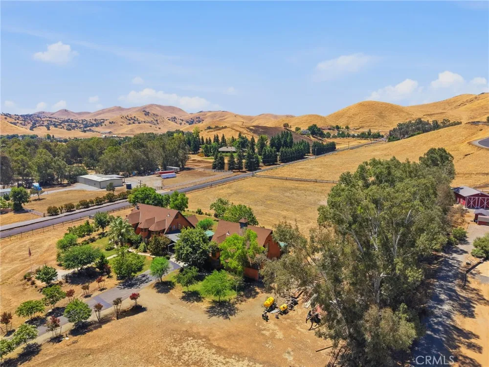 31061 Palm Exeter, CA 93221