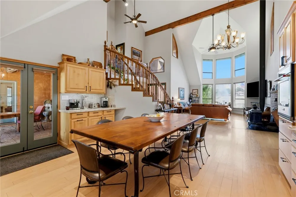 31061 Palm Exeter, CA 93221