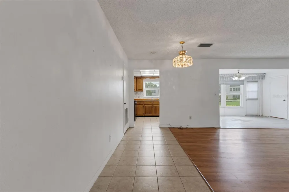 114 FERNWOOD CIRCLE #114 Seminole, FL 33777