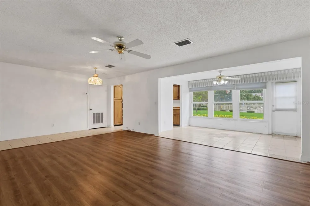 114 FERNWOOD CIRCLE #114 Seminole, FL 33777