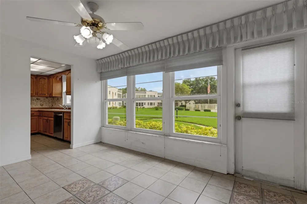 114 FERNWOOD CIRCLE #114 Seminole, FL 33777
