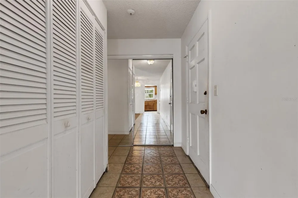 114 FERNWOOD CIRCLE #114 Seminole, FL 33777