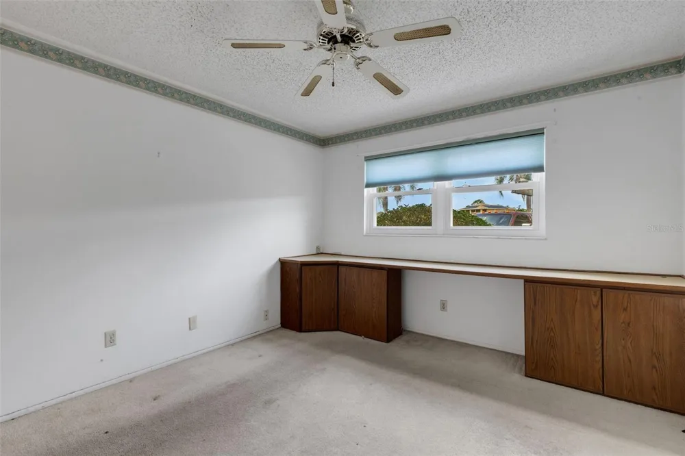114 FERNWOOD CIRCLE #114 Seminole, FL 33777