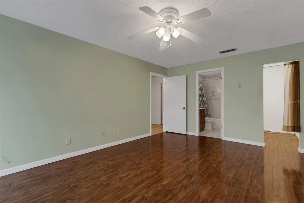 114 FERNWOOD CIRCLE #114 Seminole, FL 33777