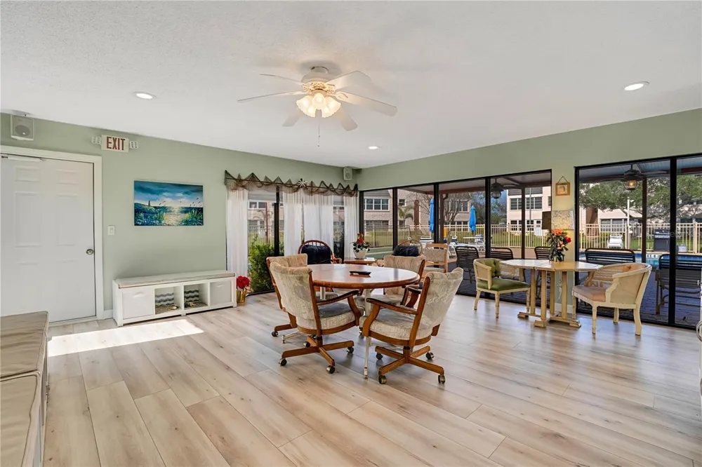 114 FERNWOOD CIRCLE #114 Seminole, FL 33777