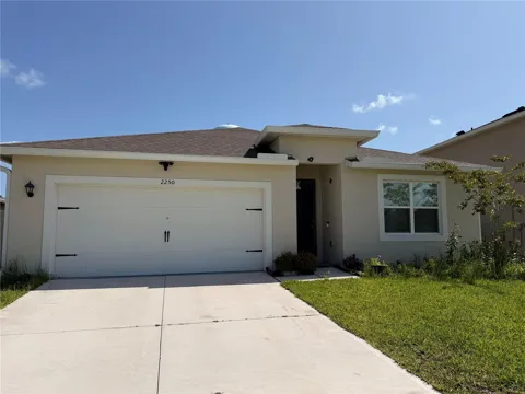2250 HIDDEN PALM DRIVE