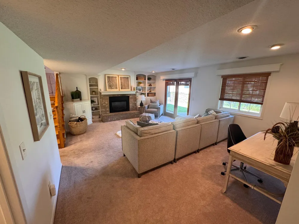 6522 Gray Fox Curve Chanhassen, MN 55317