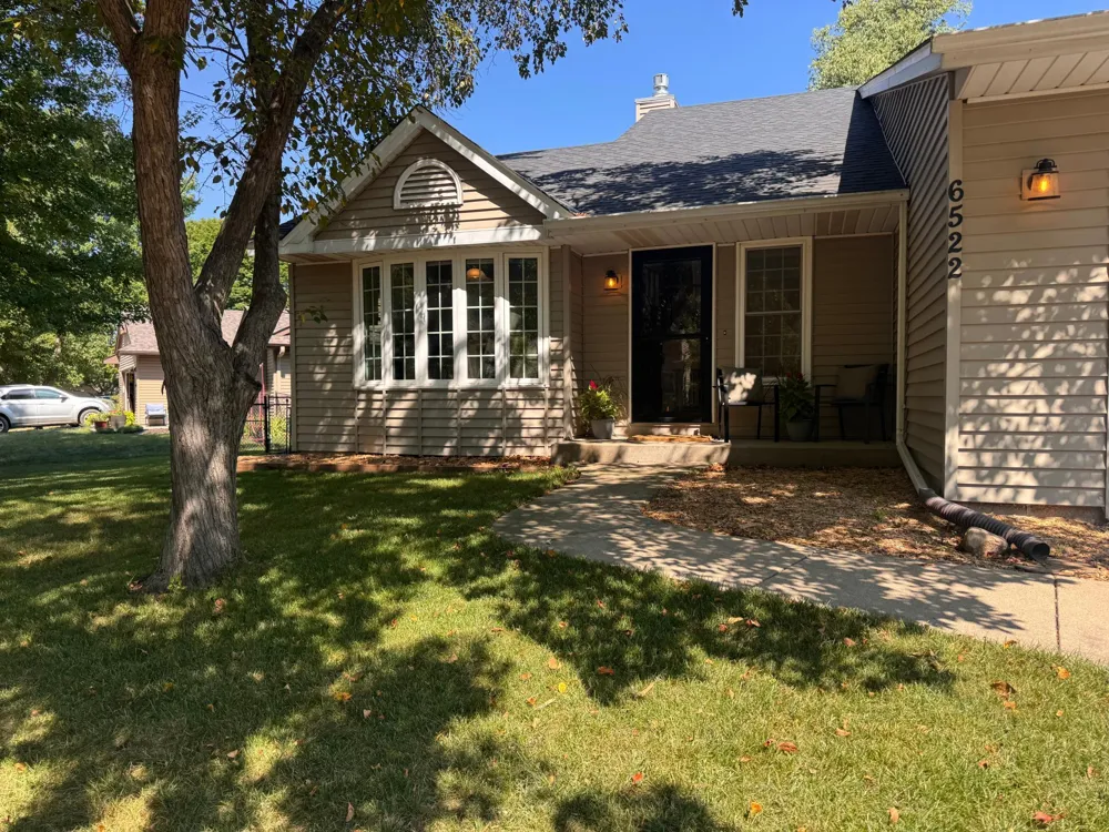 6522 Gray Fox Curve Chanhassen, MN 55317