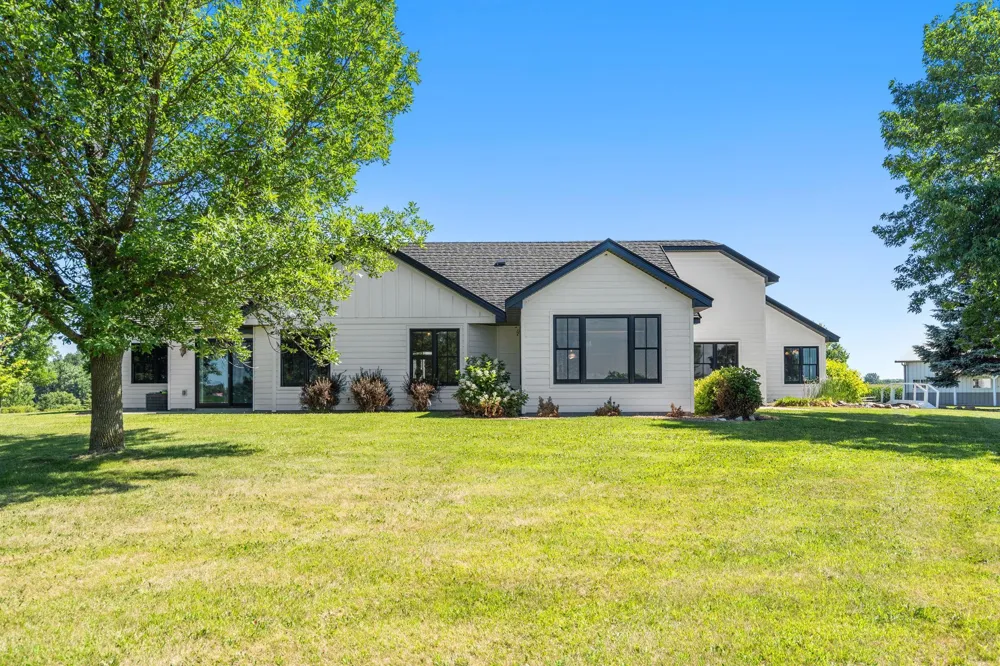 46445 250th Street Gaylord, MN 55334