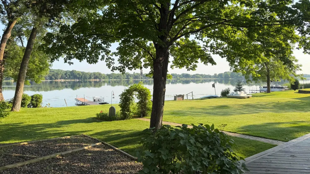 1037 Hamlet Drive Avon, MN 56310