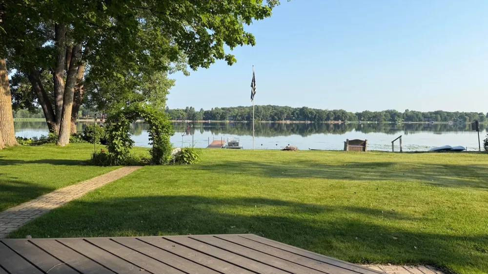 1037 Hamlet Drive Avon, MN 56310