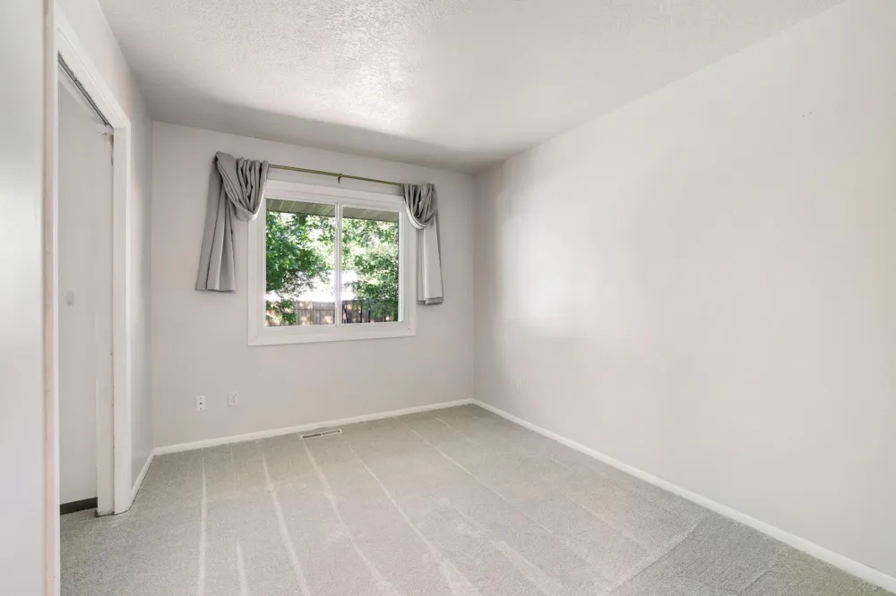 2741 Xylon Avenue New Hope, MN 55427