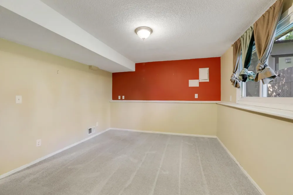 2741 Xylon Avenue New Hope, MN 55427
