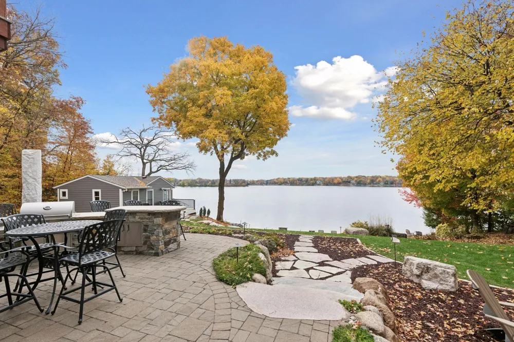 1065 Tonkawa Road Orono, MN 55356