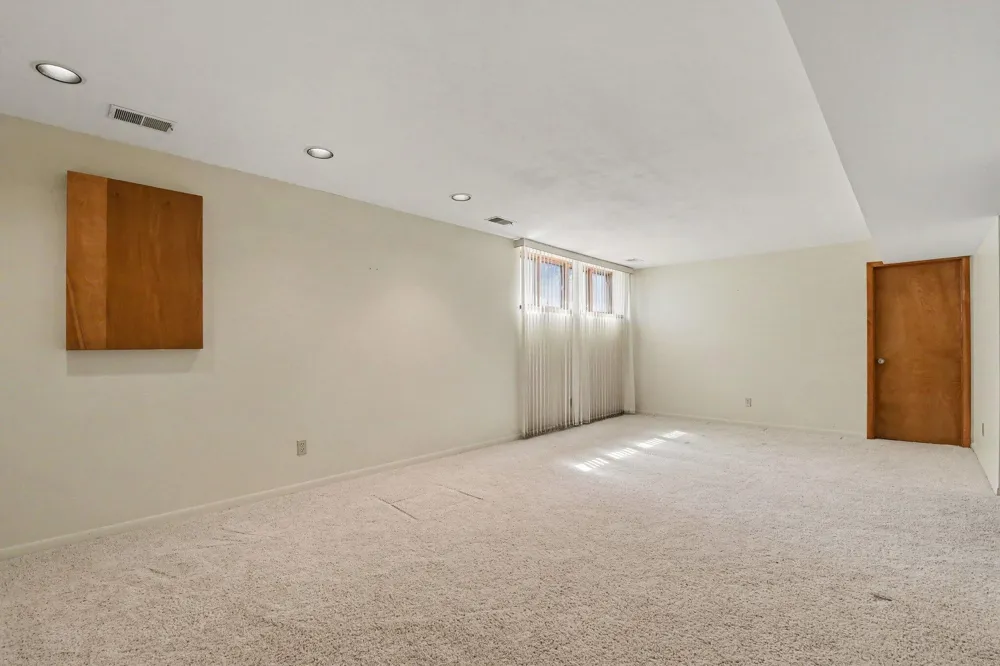 2779 Mulford Drive SE Grand Rapids, MI 49546