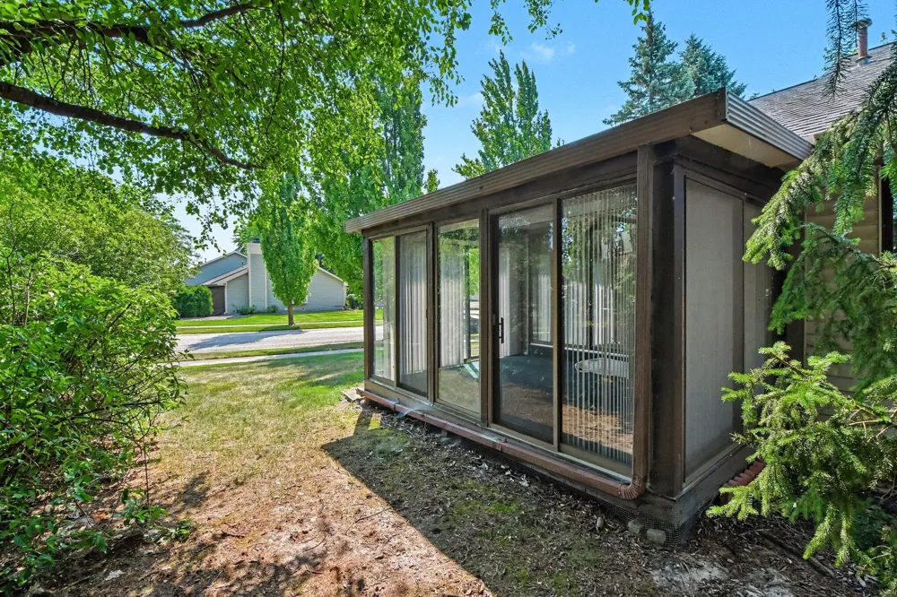 2779 Mulford Drive SE Grand Rapids, MI 49546