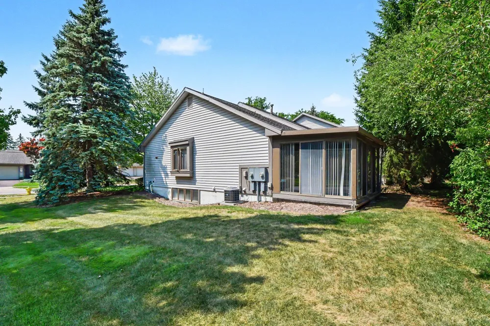 2779 Mulford Drive SE Grand Rapids, MI 49546