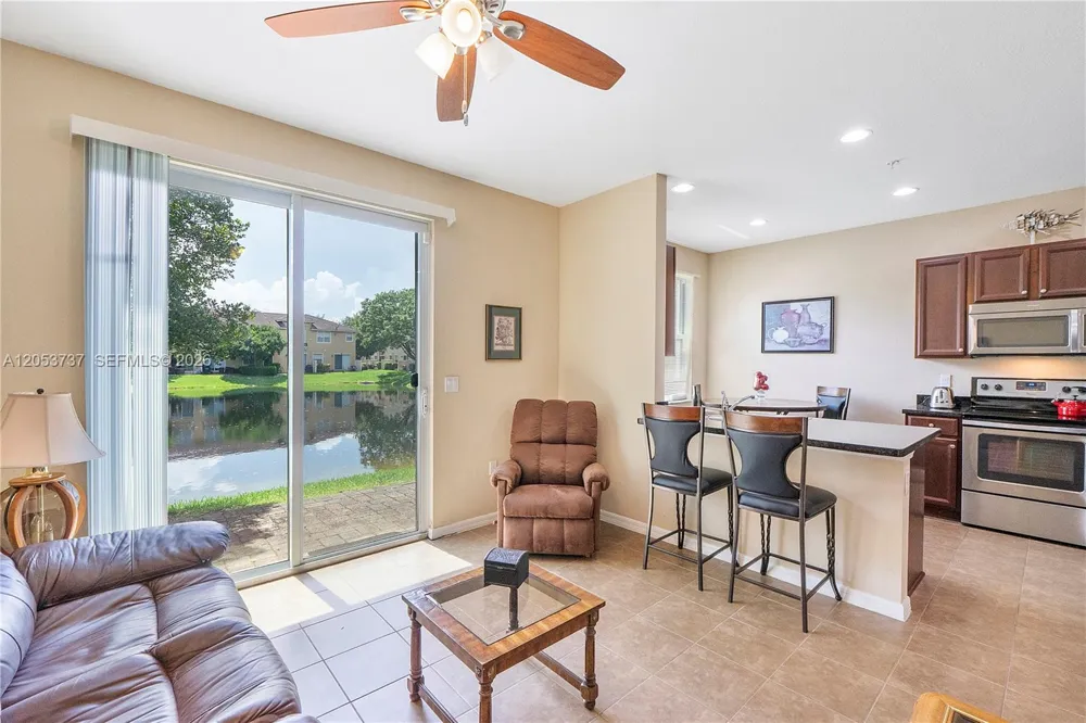 2851 W Prospect Rd #1307 Tamarac, FL 33309