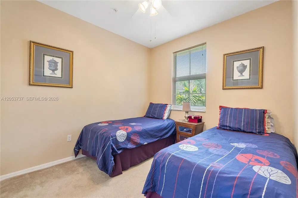 2851 W Prospect Rd #1307 Tamarac, FL 33309