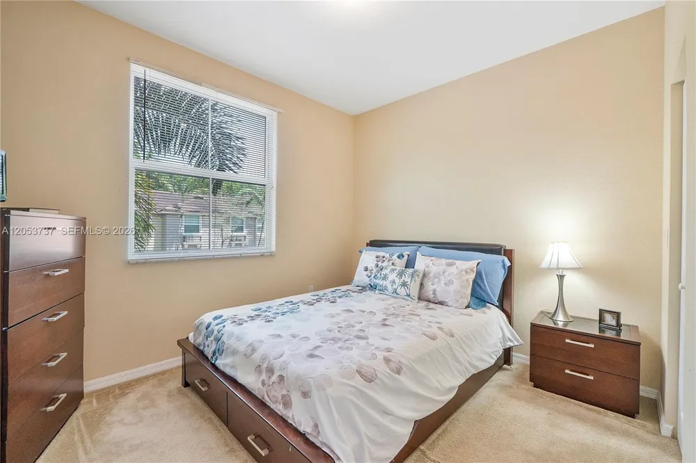 2851 W Prospect Rd #1307 Tamarac, FL 33309