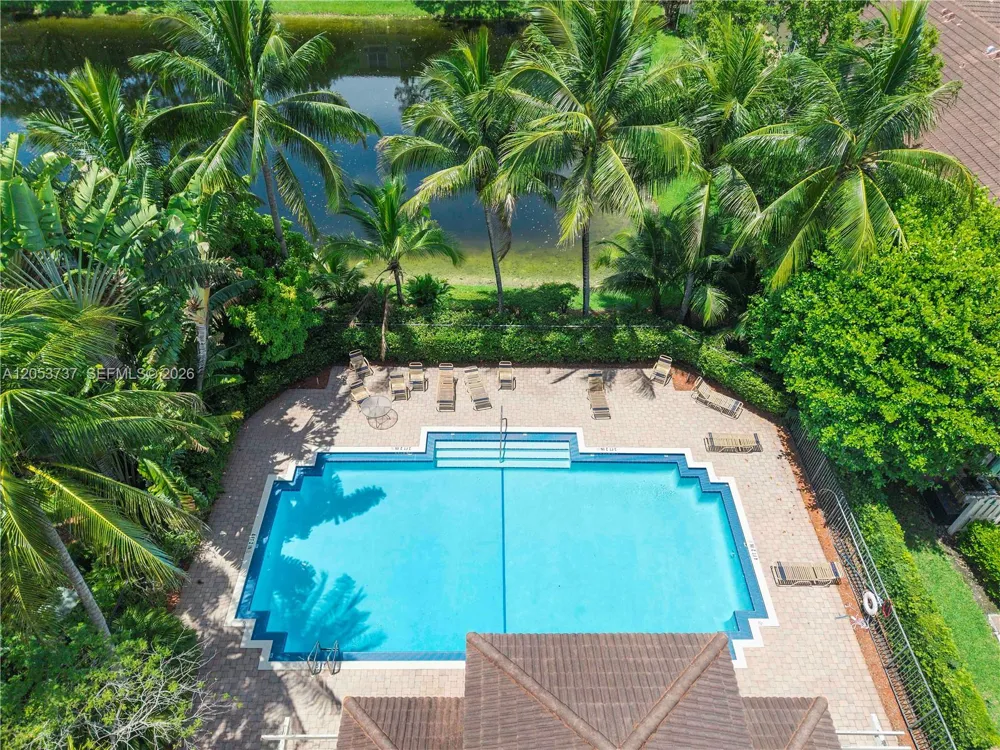 2851 W Prospect Rd #1307 Tamarac, FL 33309