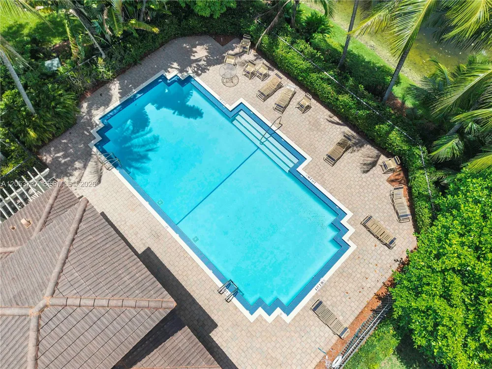2851 W Prospect Rd #1307 Tamarac, FL 33309