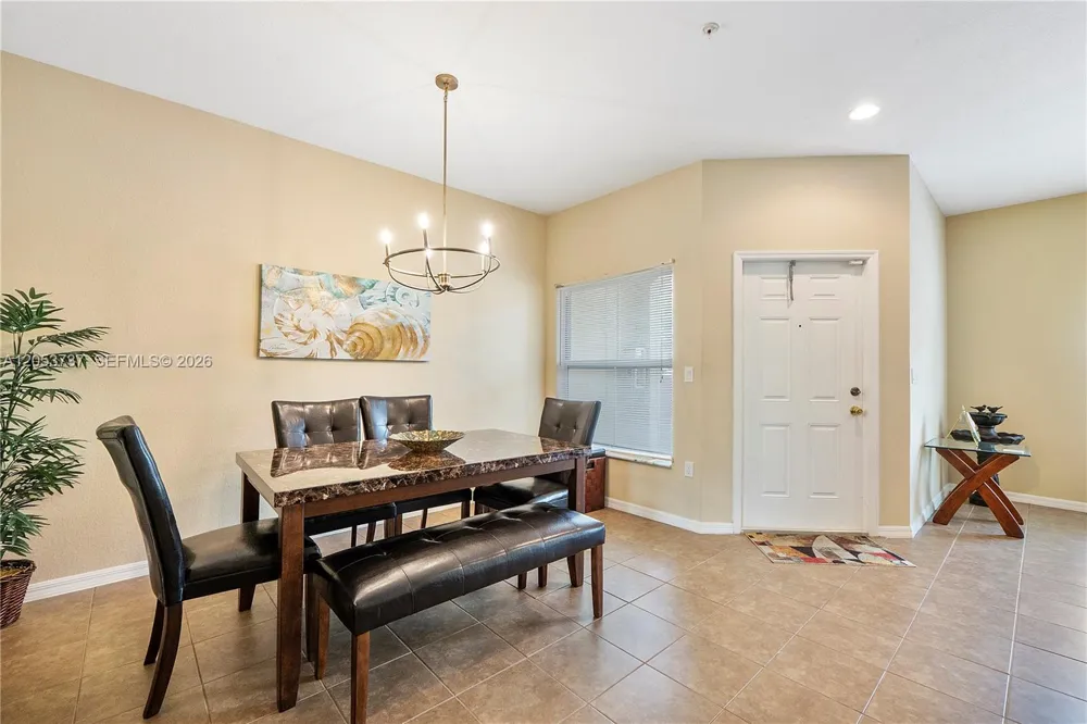 2851 W Prospect Rd #1307 Tamarac, FL 33309