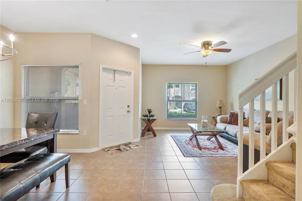 2851 W Prospect Rd #1307 Tamarac, FL 33309