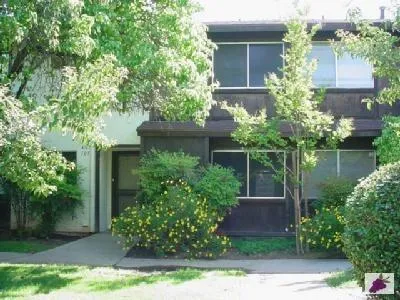 4767 Cedar Avenue #103