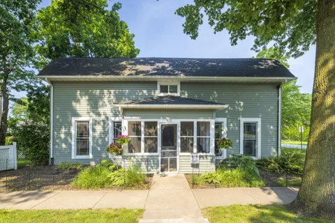 207 Plain Street