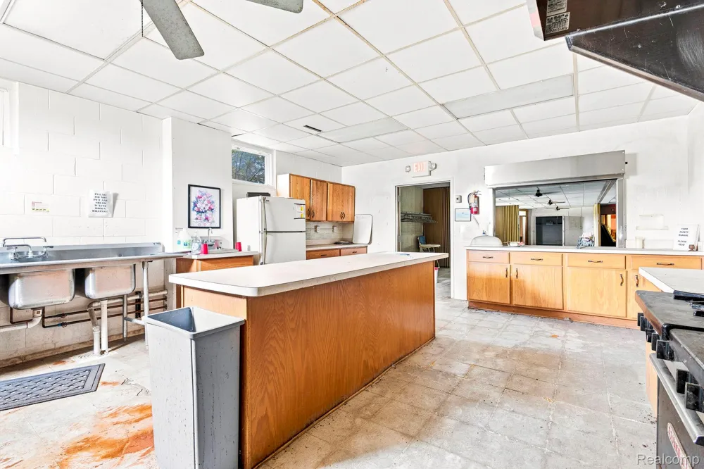 9735 Dolan Road Columbus Township, MI 48063