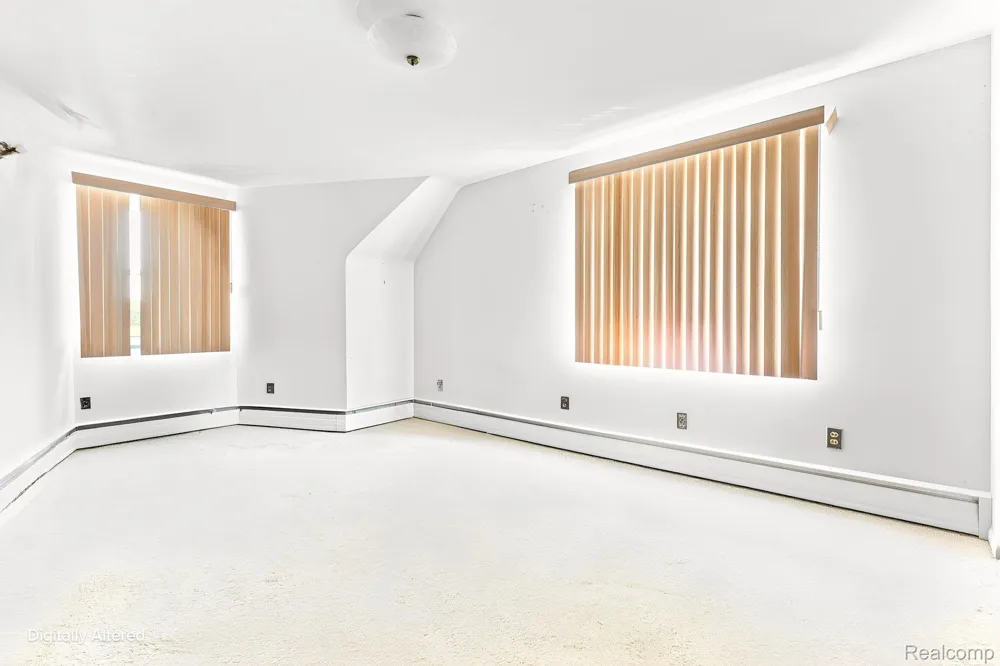 9735 Dolan Road Columbus Township, MI 48063