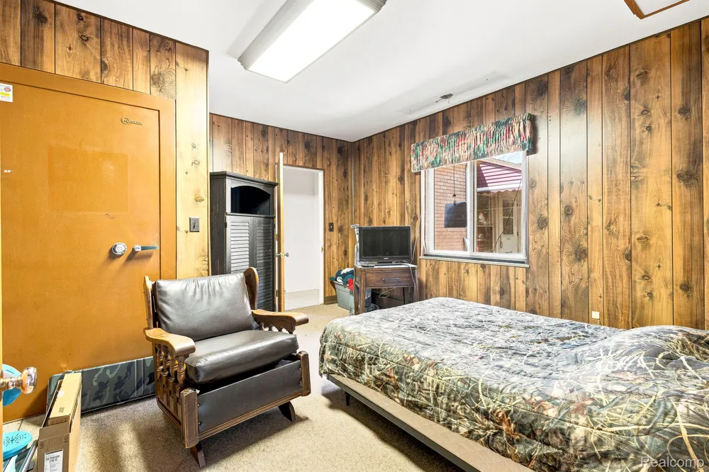 9735 Dolan Road Columbus Township, MI 48063