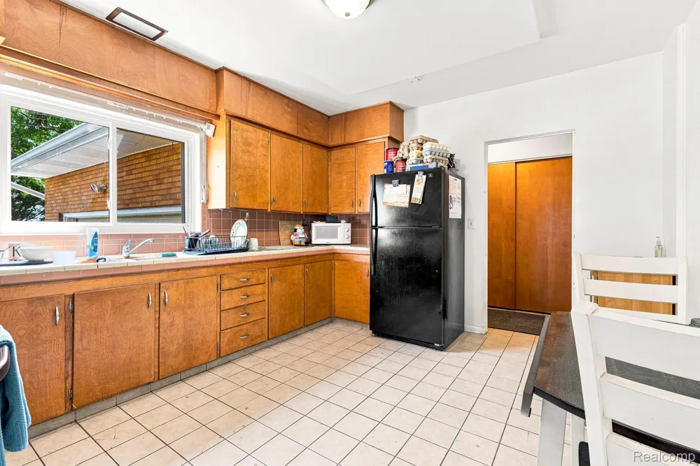 9735 Dolan Road Columbus Township, MI 48063