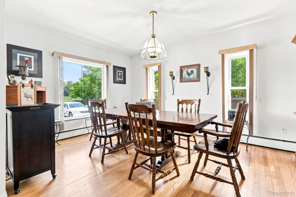 9735 Dolan Road Columbus Township, MI 48063