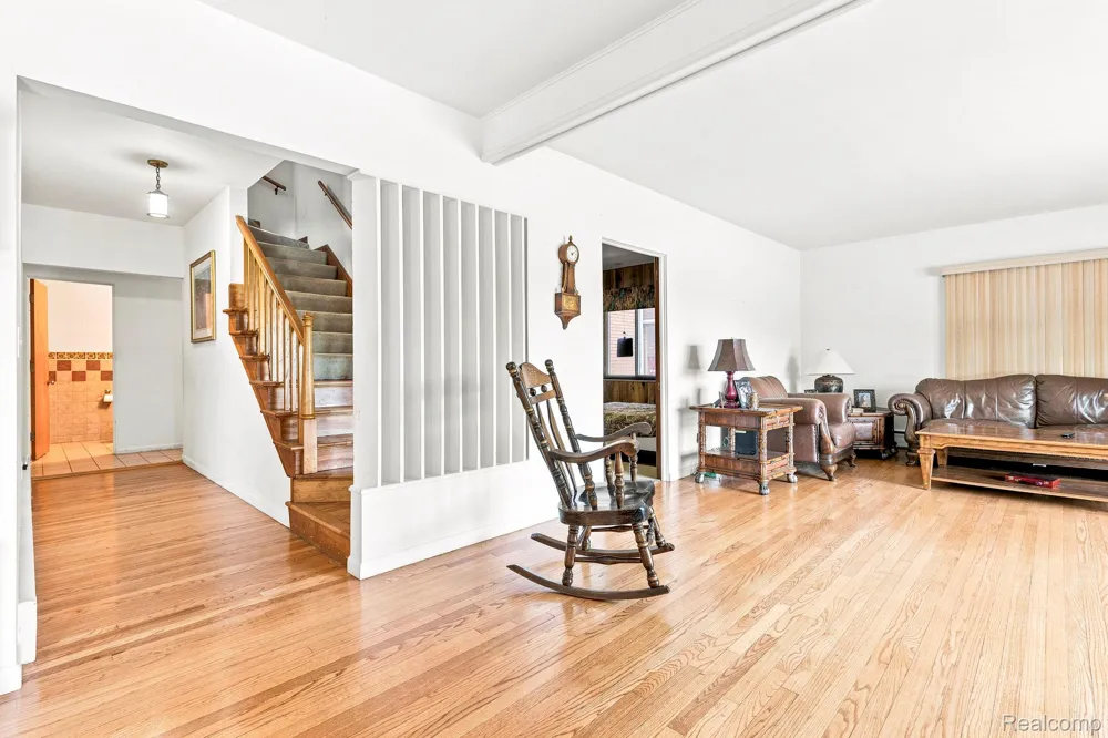 9735 Dolan Road Columbus Township, MI 48063