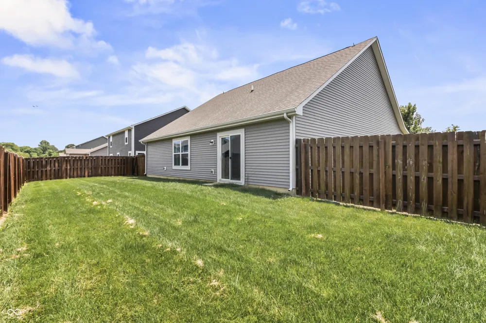 1345 W Jade Drive Fortville, IN 46040