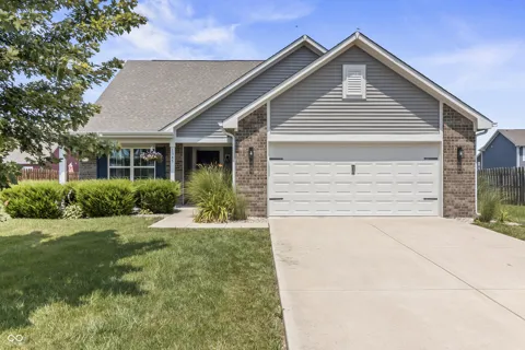 1345 W Jade Drive
