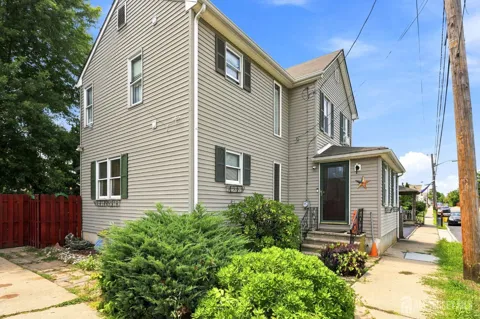 113 Ruskin Avenue