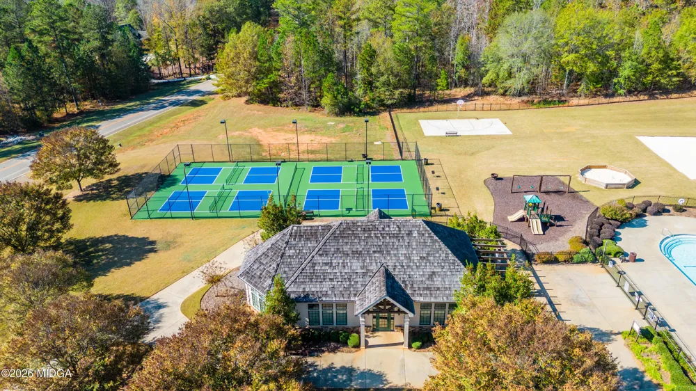 207 Forest Pointe Drive Forsyth, GA 31029