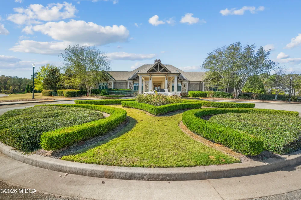 207 Forest Pointe Drive Forsyth, GA 31029