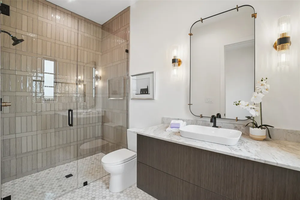 60 Cardona Westlake, TX 76262