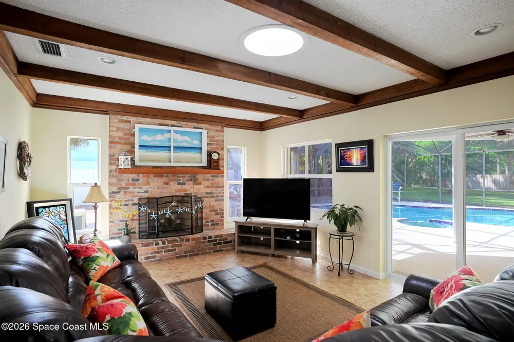 325 Hibiscus Trail Melbourne Beach, FL 32951