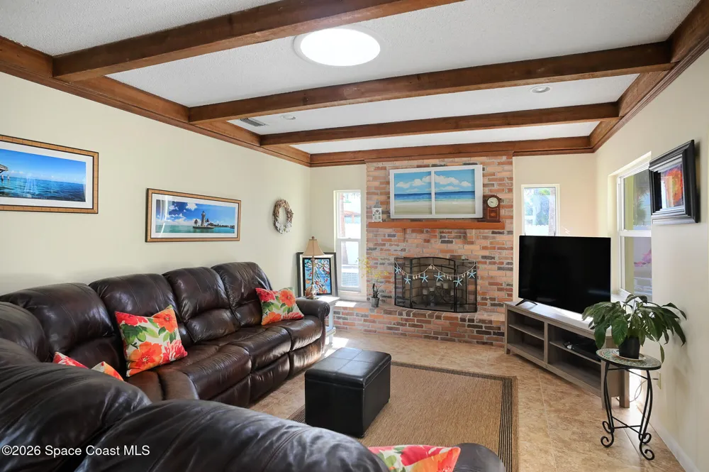 325 Hibiscus Trail Melbourne Beach, FL 32951