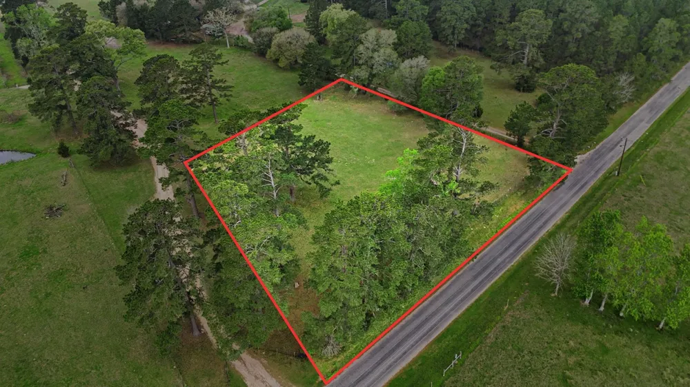 882 Four Notch Road Huntsville, TX 77340