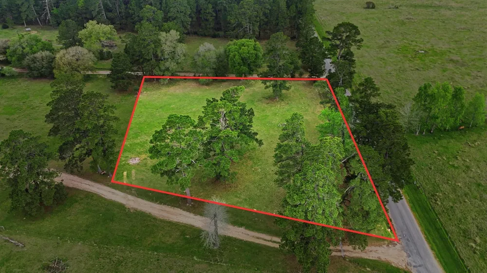 882 Four Notch Road Huntsville, TX 77340