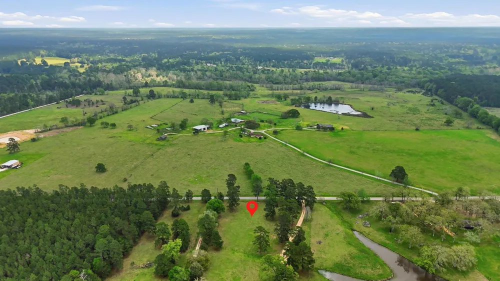 882 Four Notch Road Huntsville, TX 77340