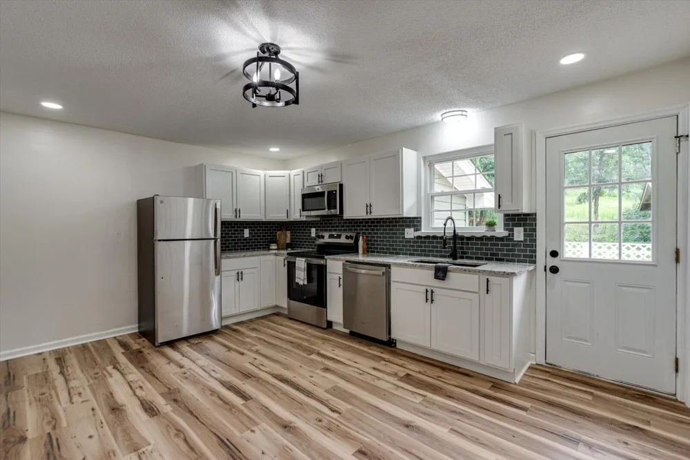 7446 Davis Mill Circle Harrison, TN 37341